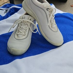 Ecco Women's Cream Athletic Shoes